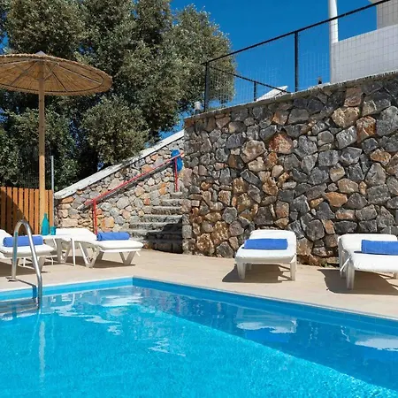 Villa Alya With Private Pool